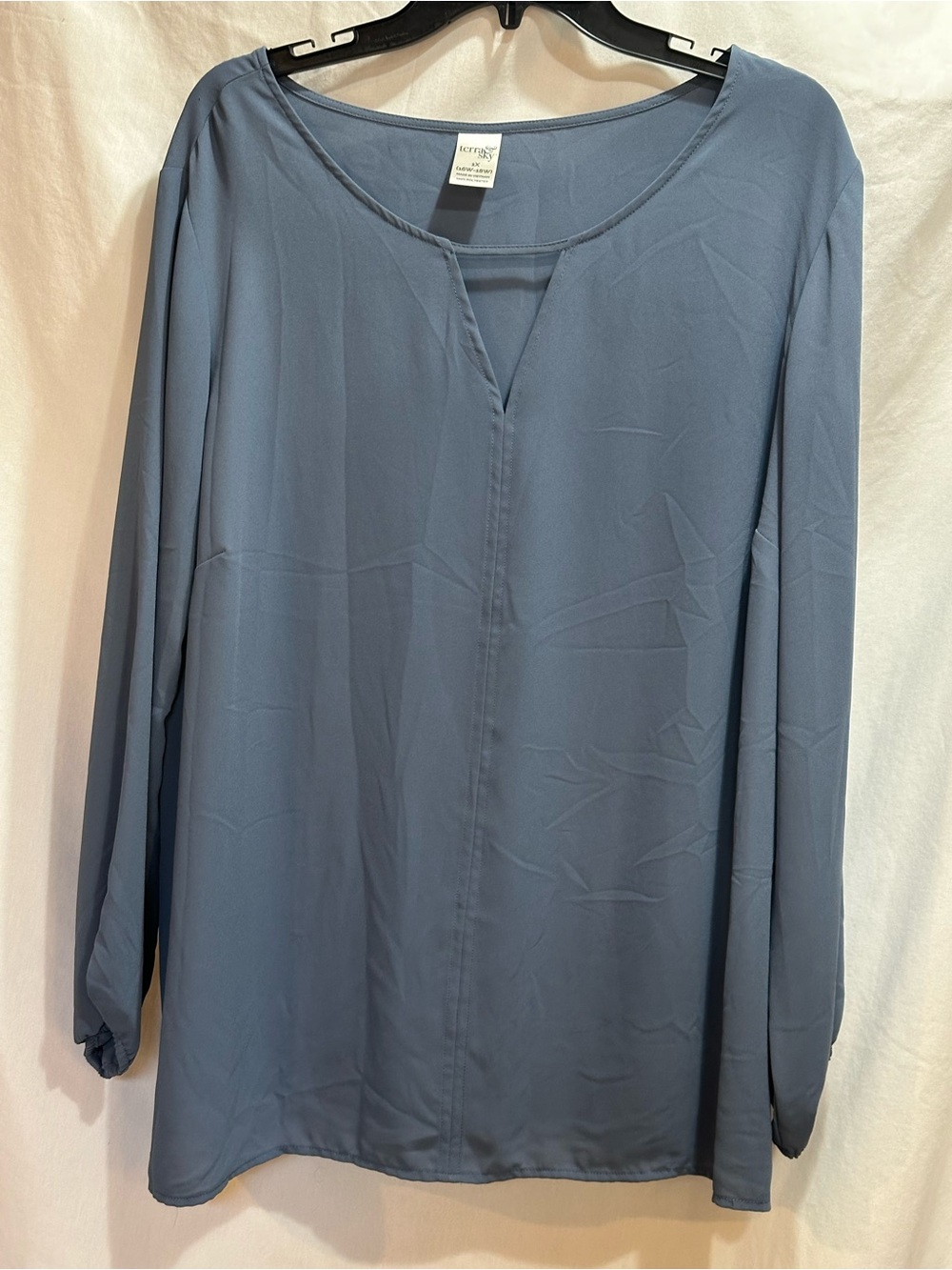 Terra & Sky Dusty Blue V-Neck Long-Sleeve Tunic